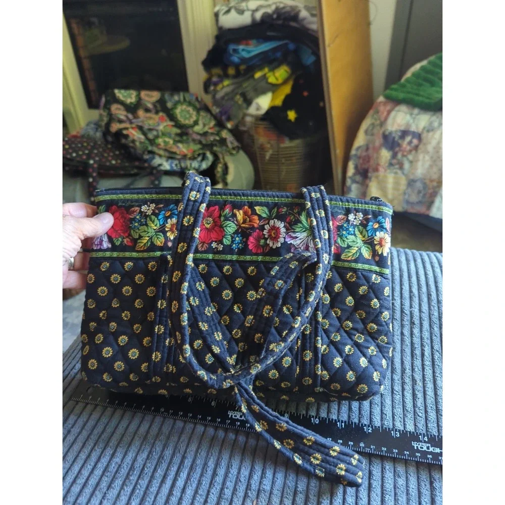 Vera Bradley Little Betsy Small Purse Vibrant Black Retired Pattern/Sunflowers